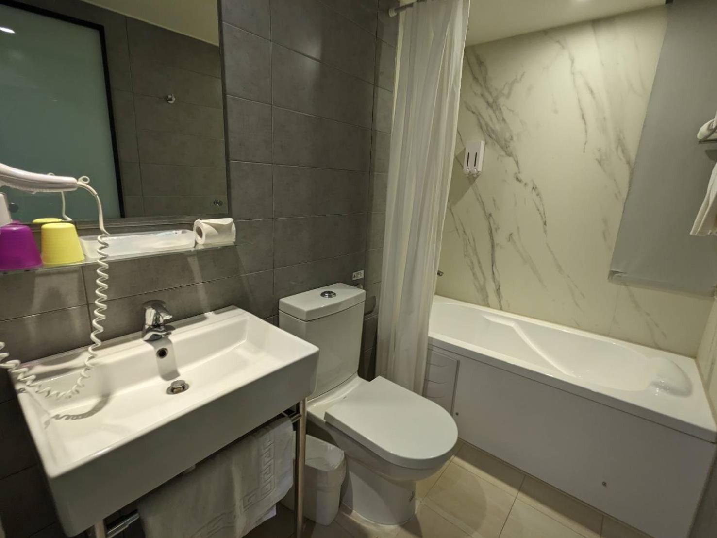Ximen Hotel B Taipei Exteriör bild